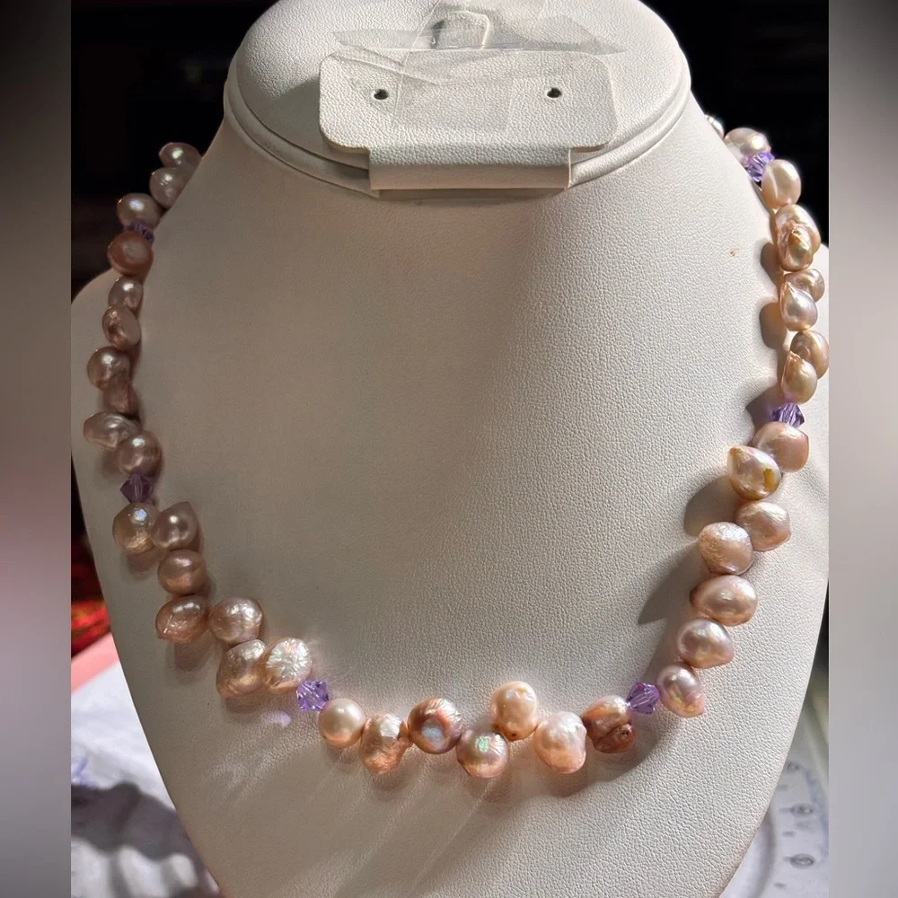 Handmade Pink Freshwater Pearl Necklace with Amethyst Crystal Accents 18 inches - Picture 4 of 7